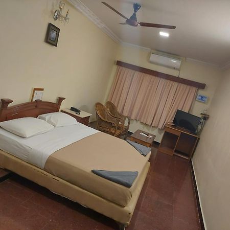Sea Breeze Beach Resort Mamallapuram Eksteriør billede