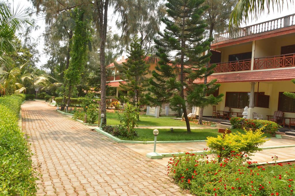 Sea Breeze Beach Resort Mamallapuram Eksteriør billede