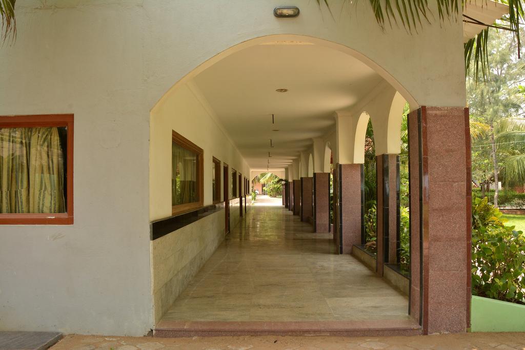 Sea Breeze Beach Resort Mamallapuram Eksteriør billede