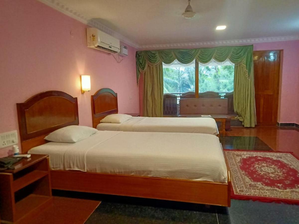 Sea Breeze Beach Resort Mamallapuram Eksteriør billede