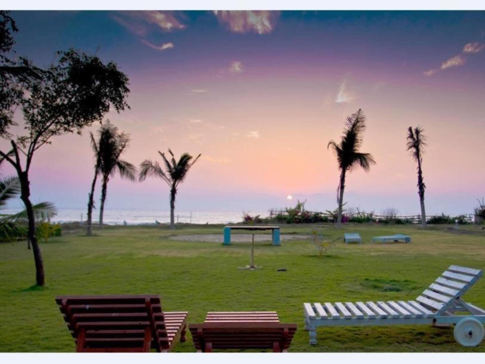 Sea Breeze Beach Resort Mamallapuram Eksteriør billede