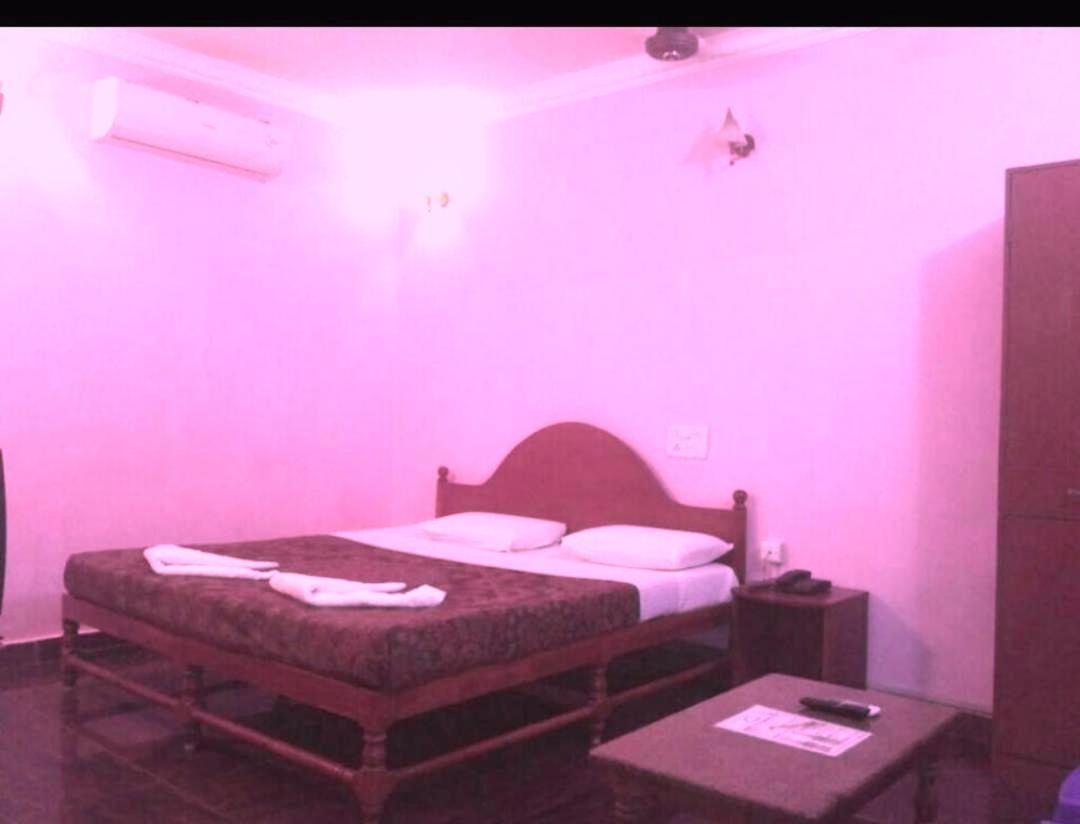 Sea Breeze Beach Resort Mamallapuram Eksteriør billede